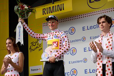 Jonas Abrahamsen wearing the best climber's dotted jersey